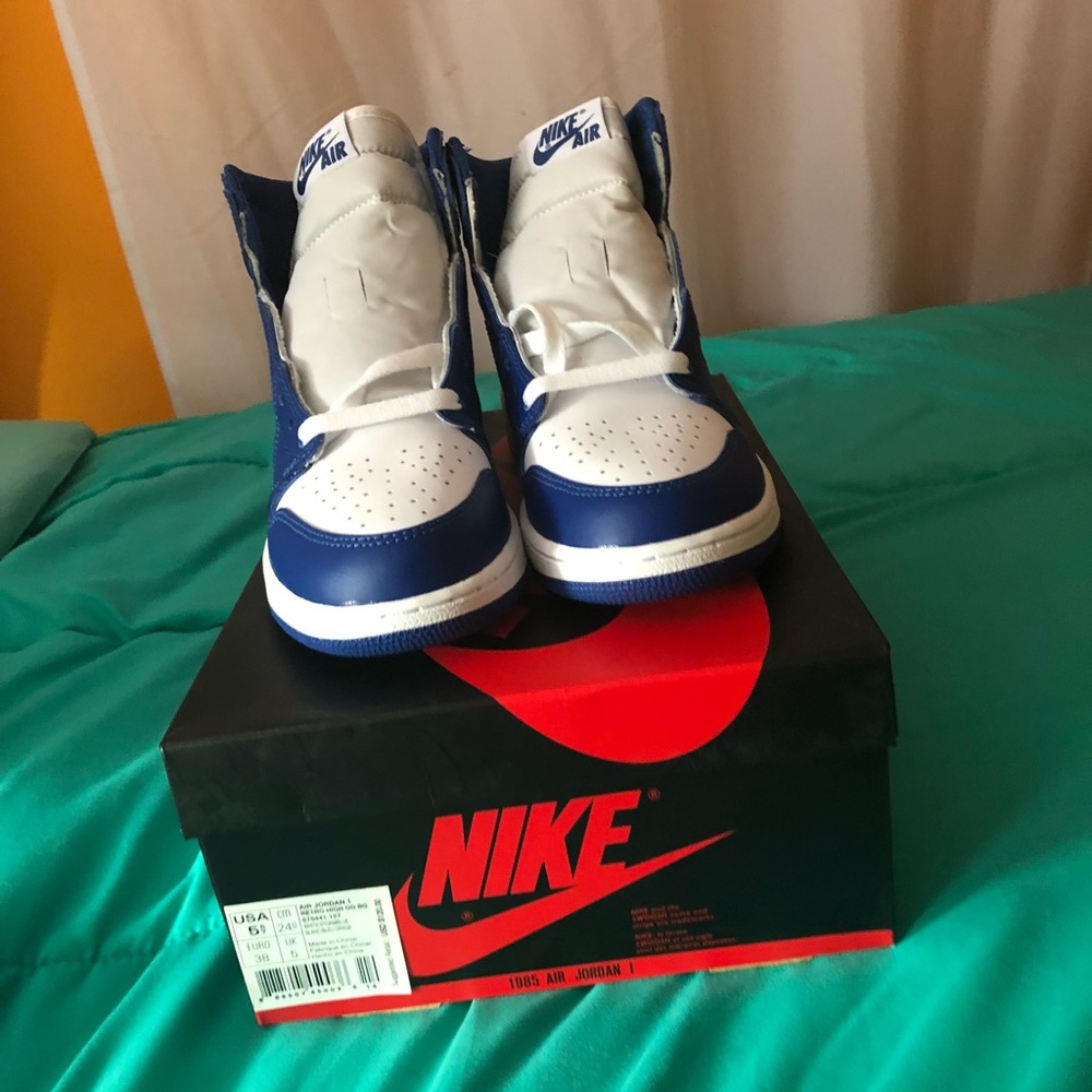 Air Jordan 1s
